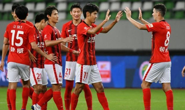 v体育官网-【中超综述】黑马亚泰逆转紧追海港 山东队独自领跑