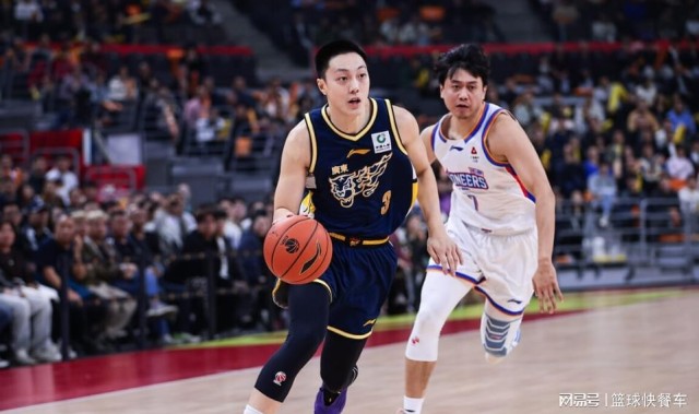 v体育app-CBA积分榜最新排名出炉！广东逆袭广厦杀回第1：辽篮跌至第15名？